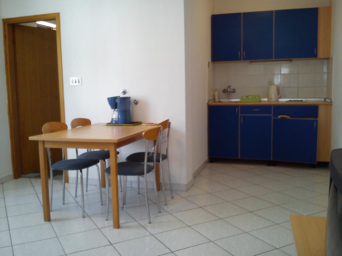 Apartments Jukic Starigrad Paklenica Room photo